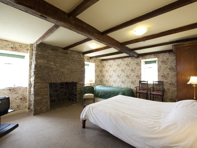 Bedroom 4, Woodhill House