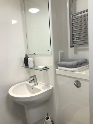 Bathroom 3, The Mill House, Edinburgh