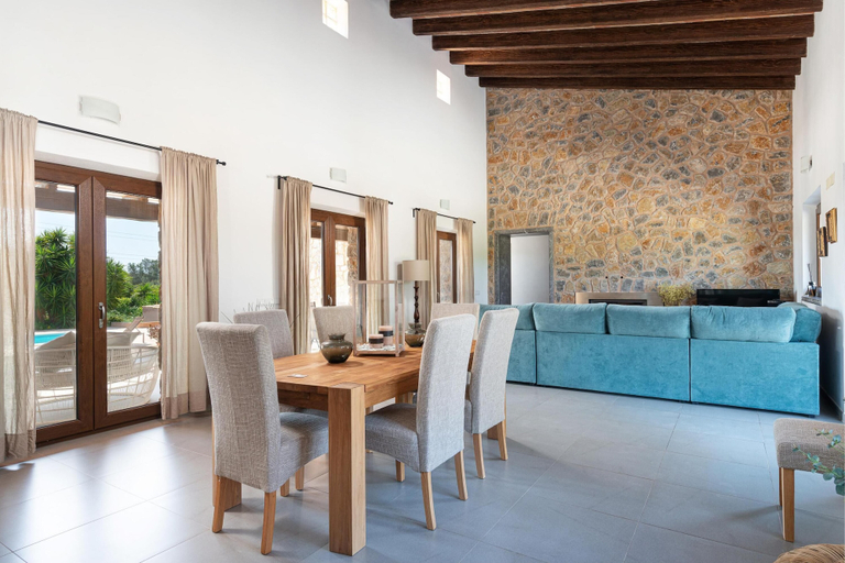 Room 3, Bellpuig 4 in Art With 3 Bedrooms and 2 Bathrooms, Baleares