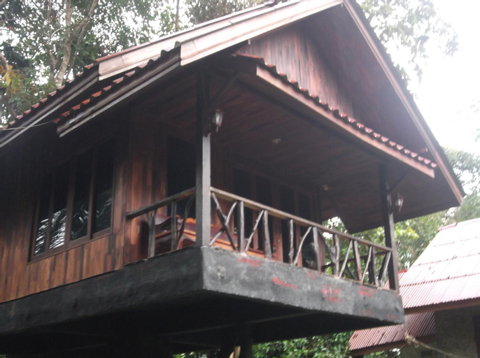 Bamboo House, Phanom