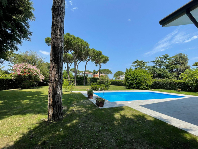 Sport & Beauty 2, Fantastic Villa with pool for 5 people on the island of Albarella, Rovigo
