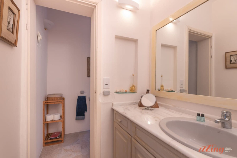 Bathroom 4, Eclectic Apartment With Incredible Harbour Views