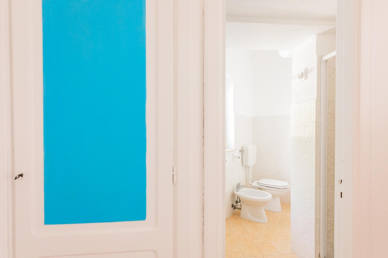 Bathroom 3, Holiday Eolie Village, Messina