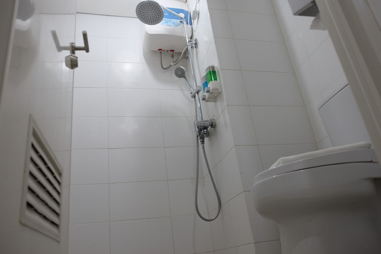 Bathroom 7