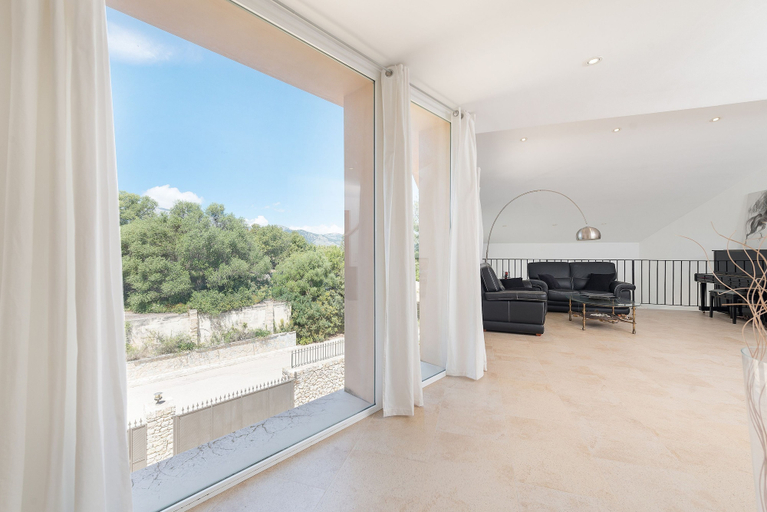 Room 4, Talaiot 25 in Inca With 4 Bedrooms and 3 Bathrooms, Baleares