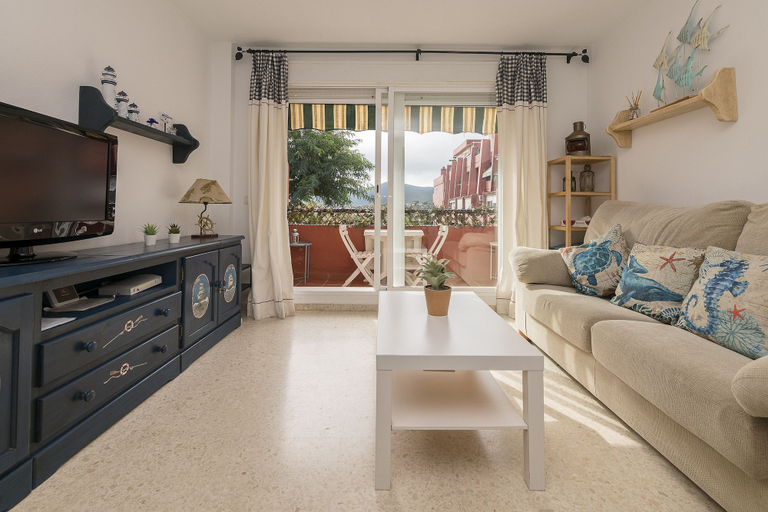 Room 5, Camarote De Algetares, Cádiz