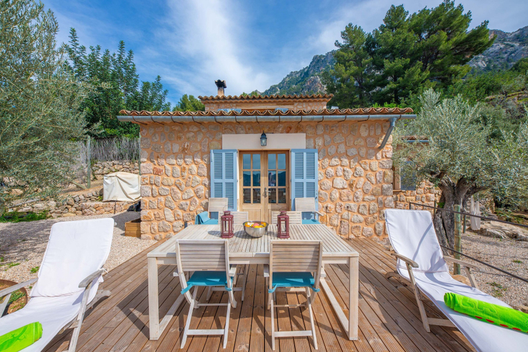 Room 5, Els Abats in S Ller, Baleares