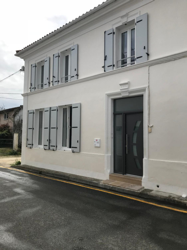 Exterior 10