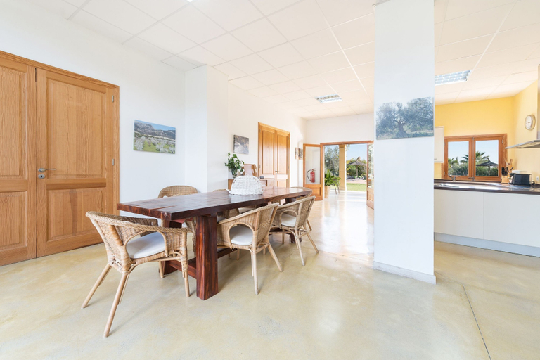 Others 3, Cas Colector in Selva, Baleares
