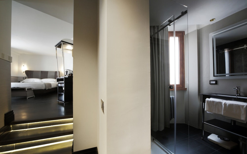 Bathroom 3, Unica Suite Rome, Roma