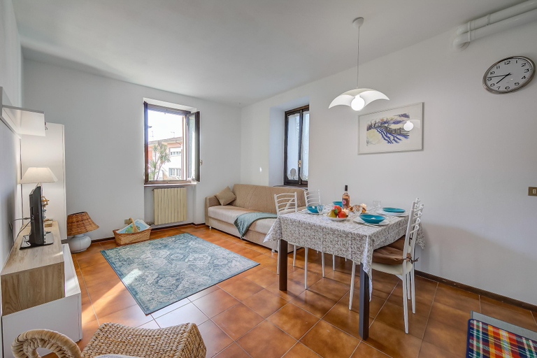 Room 5, Alma - Near Lake in Salo, Brescia