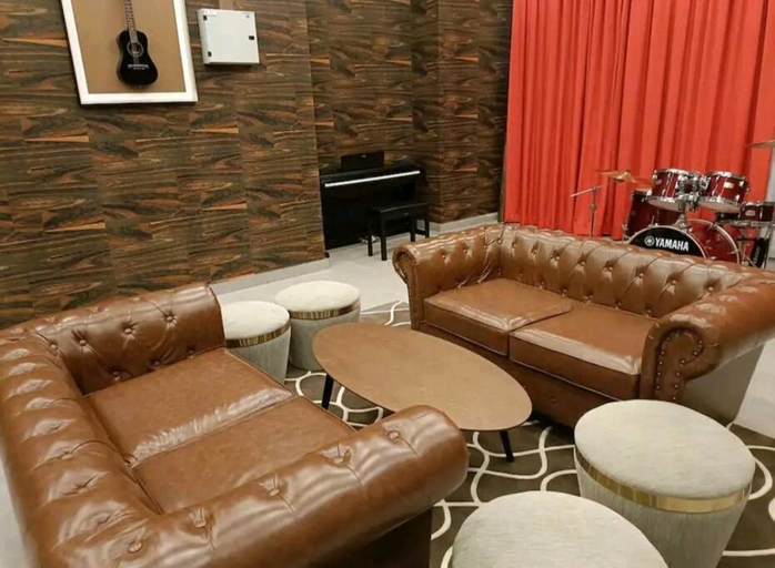 Others 5, Skytree A0802-(2) Nobles Room / Aeon, Johor Bahru