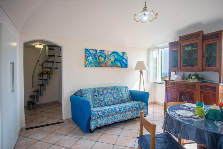Room 2, Casa Felice in San Remo, Imperia