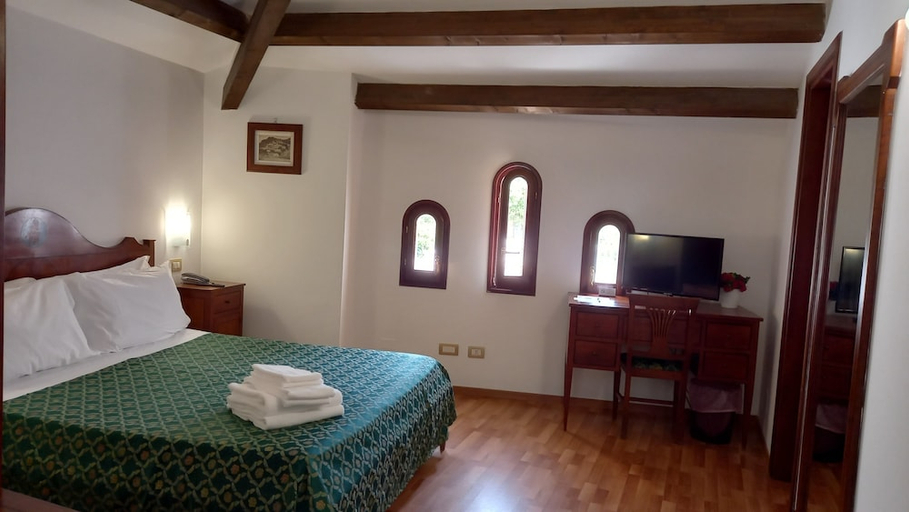 Bedroom 4, Magnolia Sorrento, Napoli