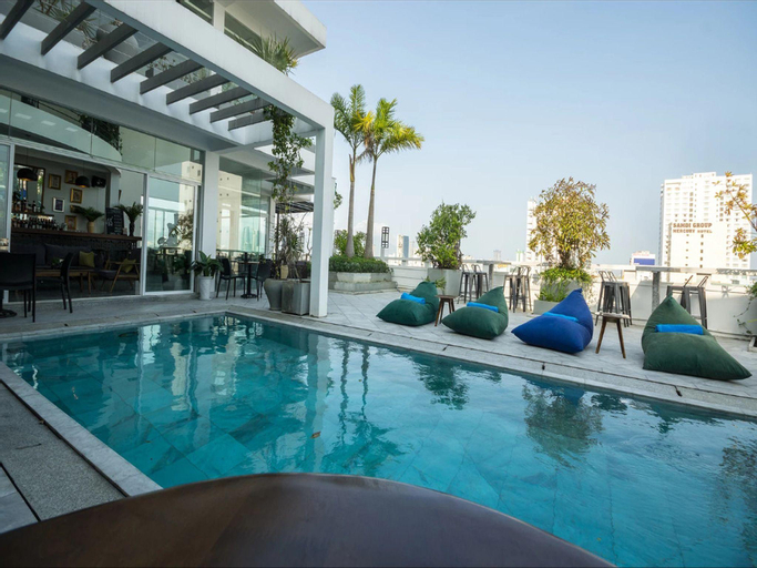 Swimming Pool 10