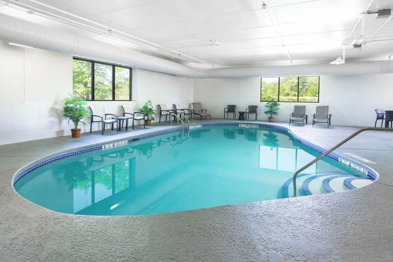 Sport & Beauty 5, Staybridge Suites West Seneca by IHG, Erie