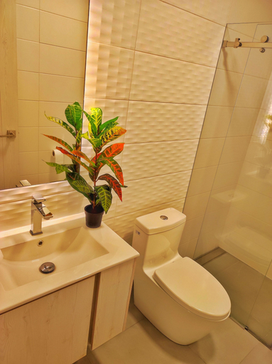 Bathroom 3, Luxury Carolina Quito Coliving Ecuador, Quito