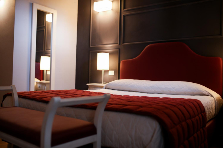 Bedroom 3, Casanova, Florence