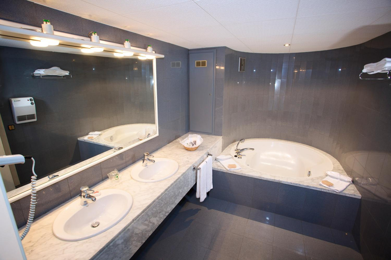 Bathroom 4, Hotel Domo, Barcelona