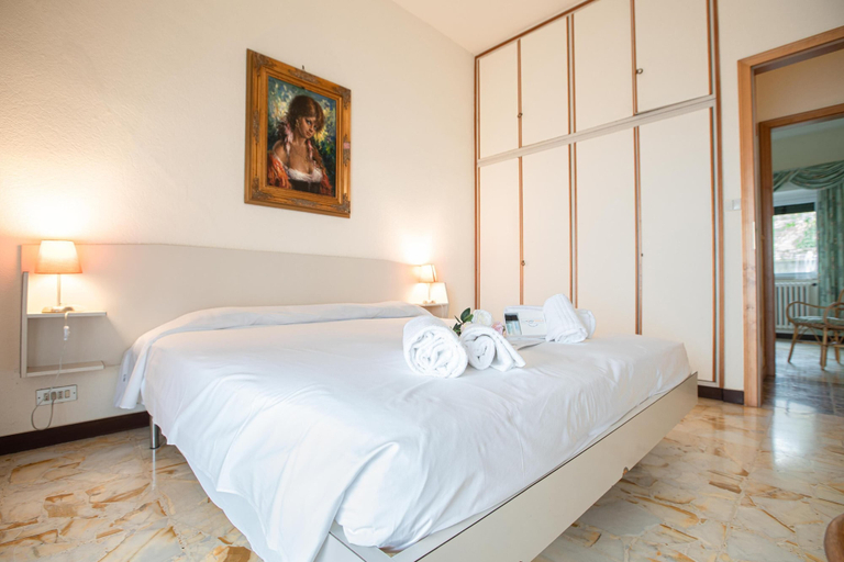 Others 3, Paradiso Al Mare Shared Pool, Imperia