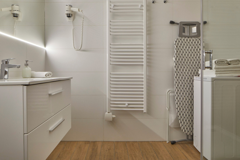 Bathroom 5, 7seasons Apartments Budapest, Budapesti