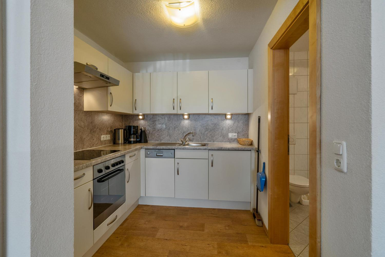 Others 5, Haus Aventurin, Landeck