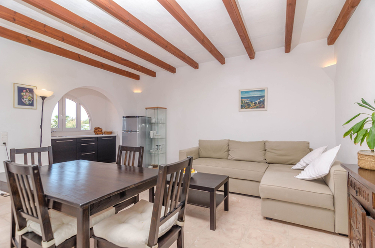 Others 5, Villa Cala Esmeralda, Baleares