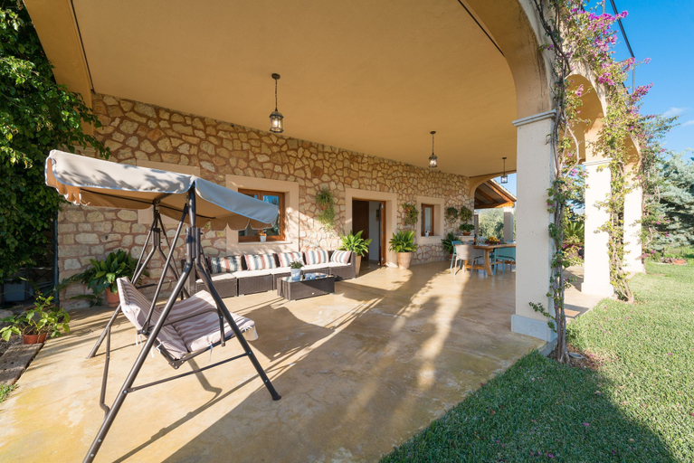 Others 4, Cas Colector in Selva, Baleares