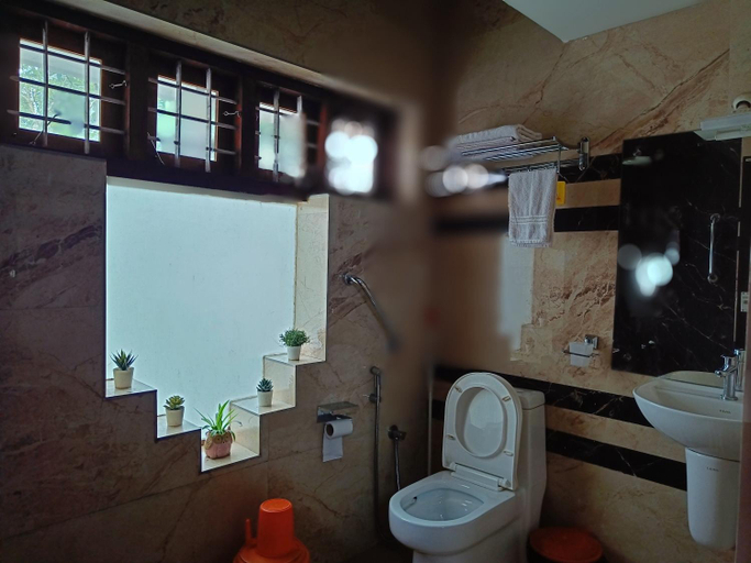 Bathroom 3, Anandam Stays - Premium 3BHK plush homestay, Kottayam