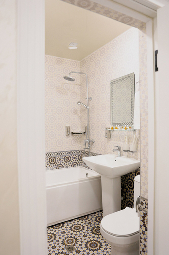 Bathroom 5, KO'K SAROY PLAZA, Samarkand