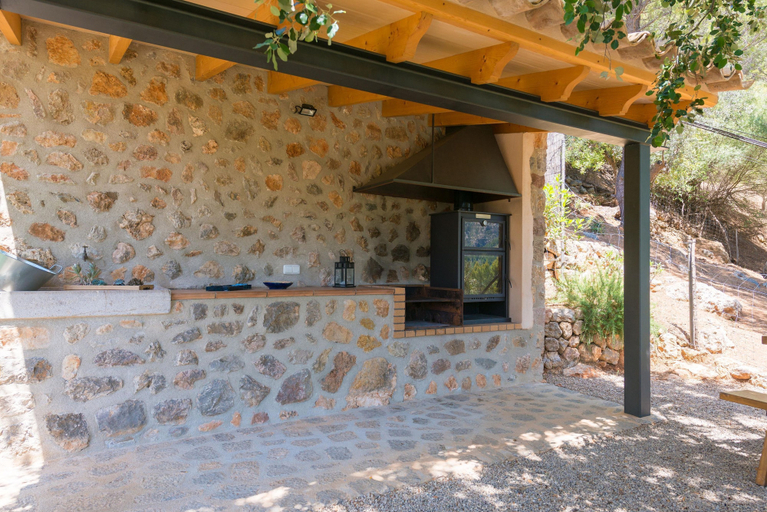 Room 4, Son Bou in S Ller With 2 Bedrooms and 1 Bathrooms, Baleares