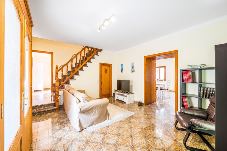 Room 5, Pegaso in Campanet With 4 Bedrooms and 2 Bathrooms, Baleares