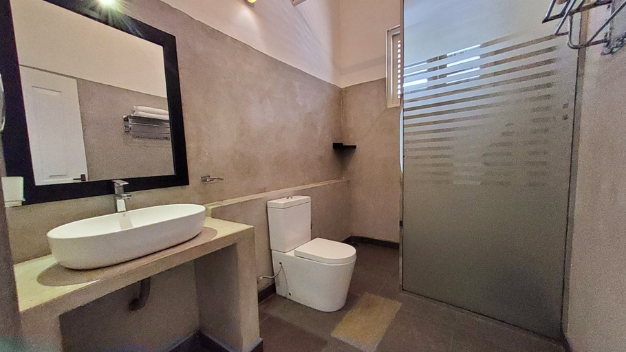 Bathroom 3, Villa Inlet Galle, Galle Four Gravets