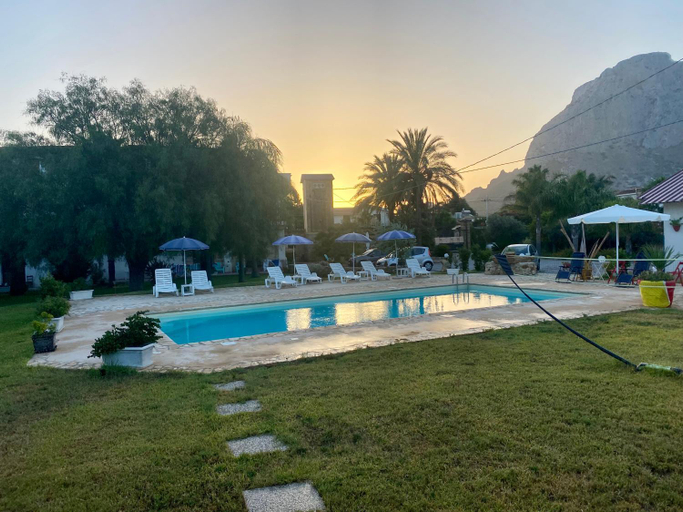Sport & Beauty 4, Villa Piruzzu CV Torre Mulinazzo app P, Palermo