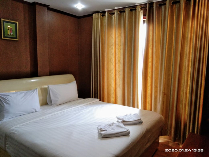 Others 3, Sinnakhone hotel, Vientiane