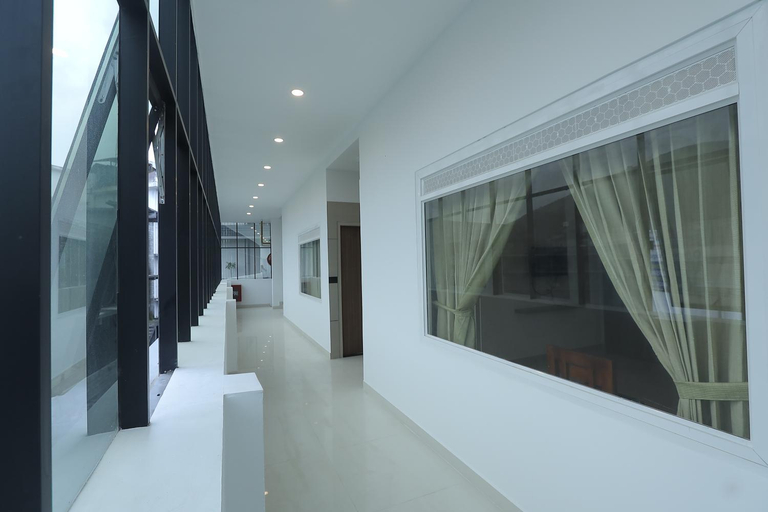 Others 4, Hotel Dream Suite, Kattappana, Idukki