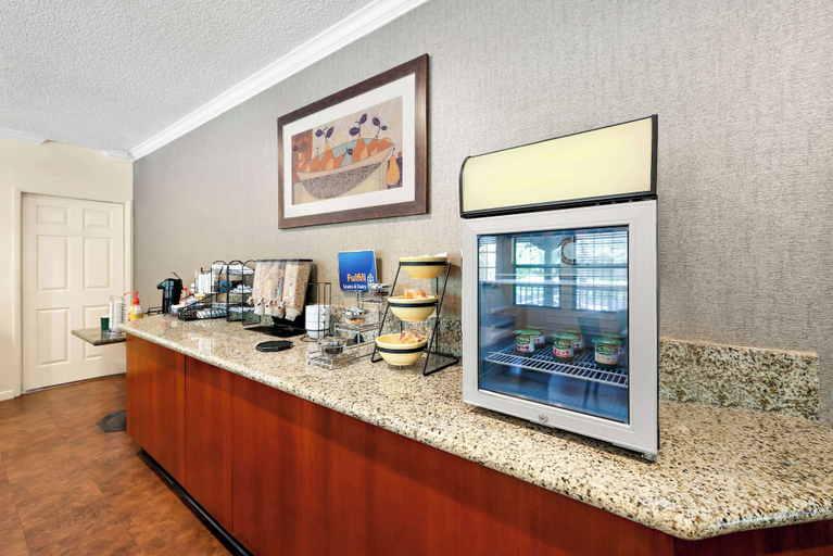 Food & Drinks 5, Best Western Stagecoach Inn, El Dorado