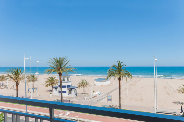 Room 4, Piropo in Grau i Platja, Valencia