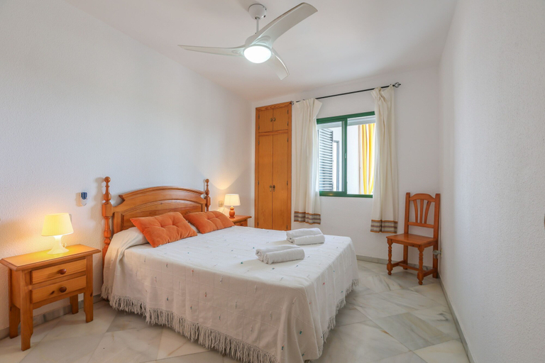 Room 5, Laguna in El Portil With 2 Bedrooms and 1 Bathrooms, Huelva