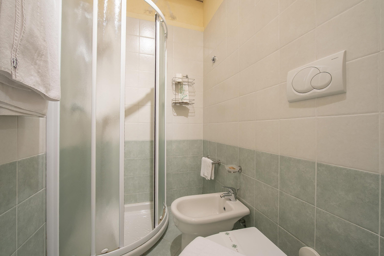 Room 3, Blue Apartment Desenzano With Wifi, Brescia