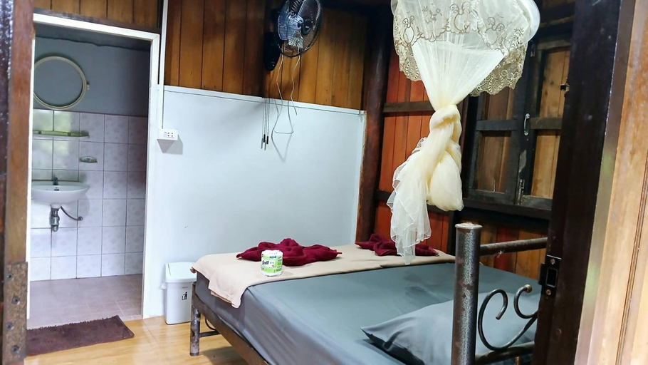Bedroom 2, Bamboo House, Phanom