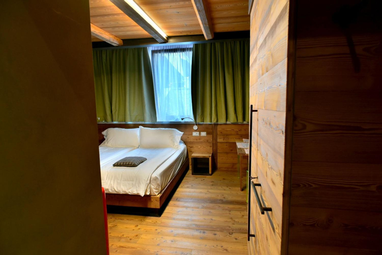 Bedroom 14