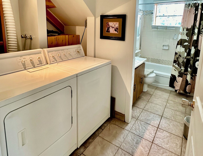 Bathroom 4, Chalets Val-David, Les Laurentides