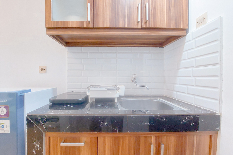 Others 4, Comfy and Homey Studio at Sky View Apartment By Travelio, South Tangerang