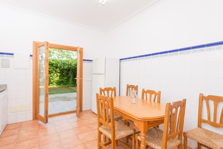 Room 5, Sa Conca in Manacor With 6 Bedrooms and 4 Bathrooms, Baleares