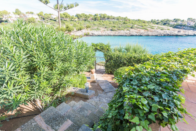 Room 4, Es Mirador in Cala Mendia, Baleares