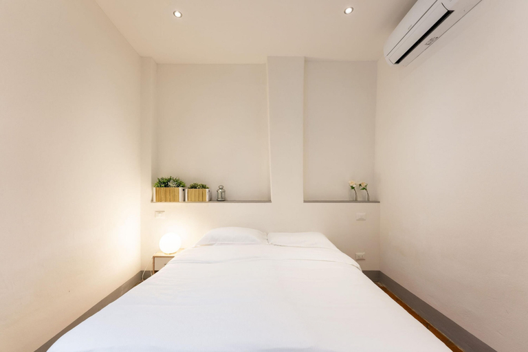 Room 2, Vigna Vecchia G in Firenze, Florence