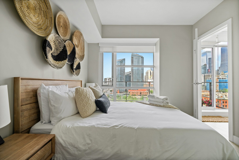 Bedroom, NEW The Draper Luxury Unit Prime Location, Division No. 6