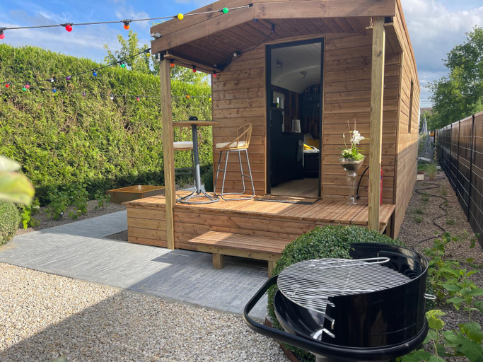 Others 5, Roulotte du puits avec jacuzzi et sauna privatif, Hainaut
