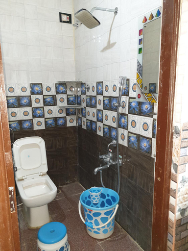 Bathroom 4, RKS HOMESTAY, Bellary